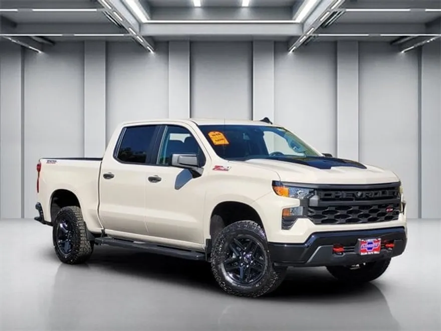 2026 Chevrolet Silverado 1500 Custom Trail Boss photo 1