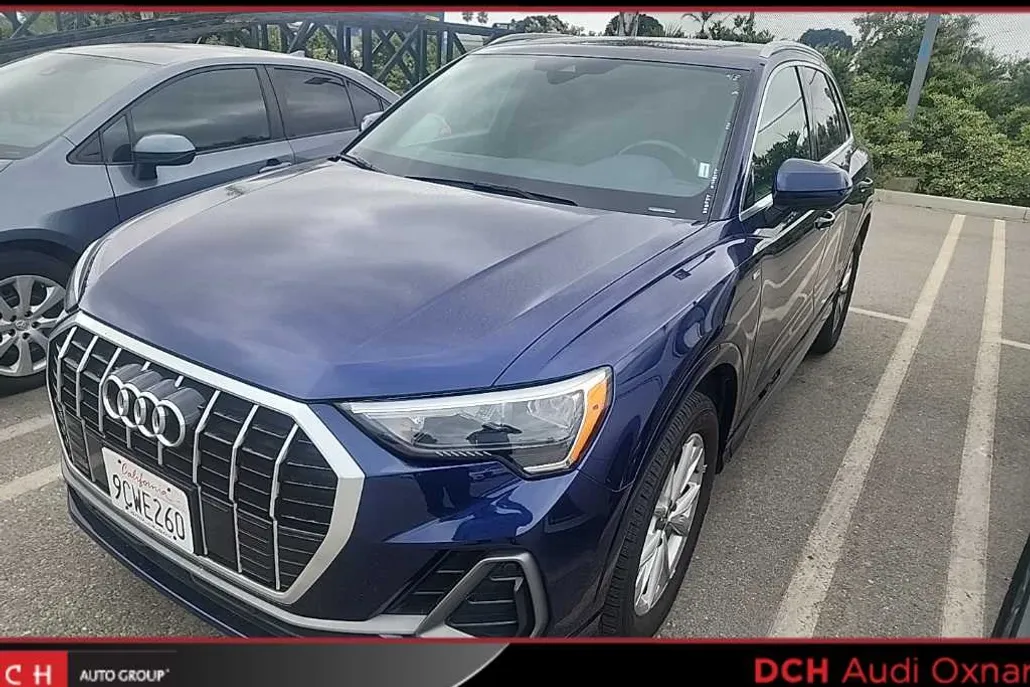 2022 Audi Q3 S line Premium photo 1