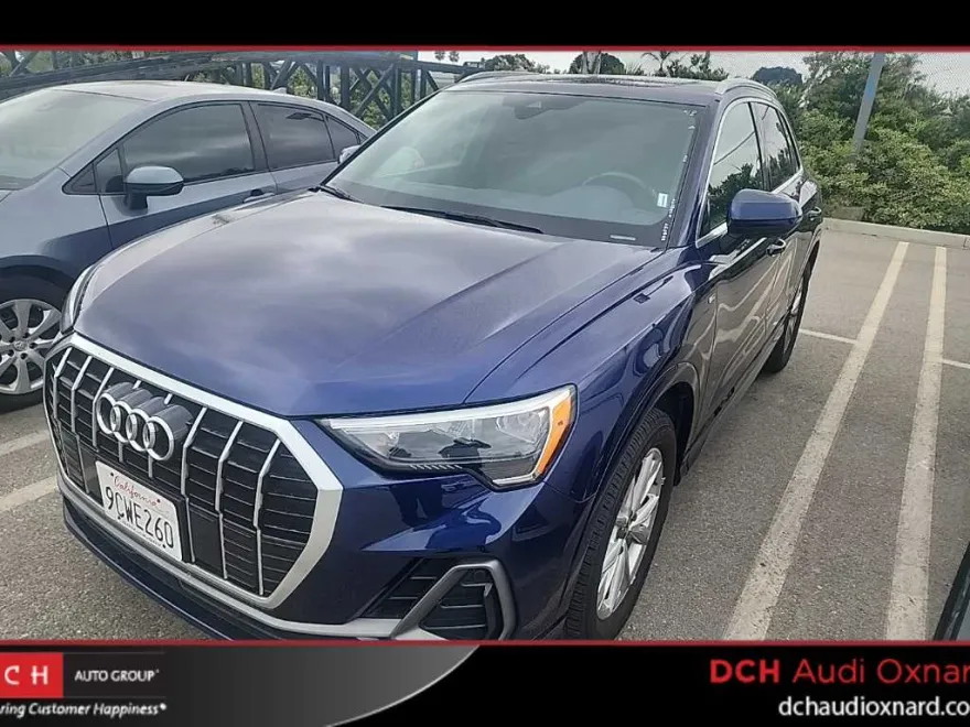 2022 Audi Q3 S line Premium photo 1