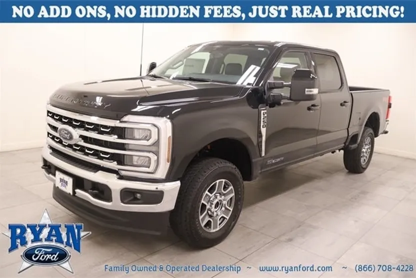 2026 Ford F-250 Lariat photo 1