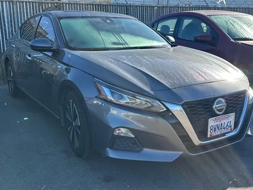 2021 Nissan Altima 2.5 SV photo 1
