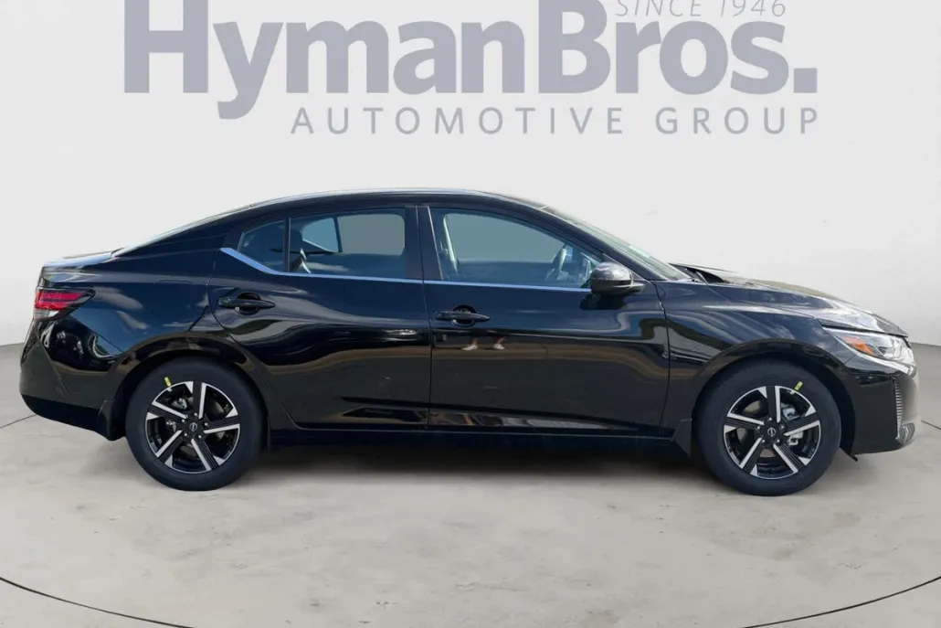 2025 Nissan Sentra SV photo 1