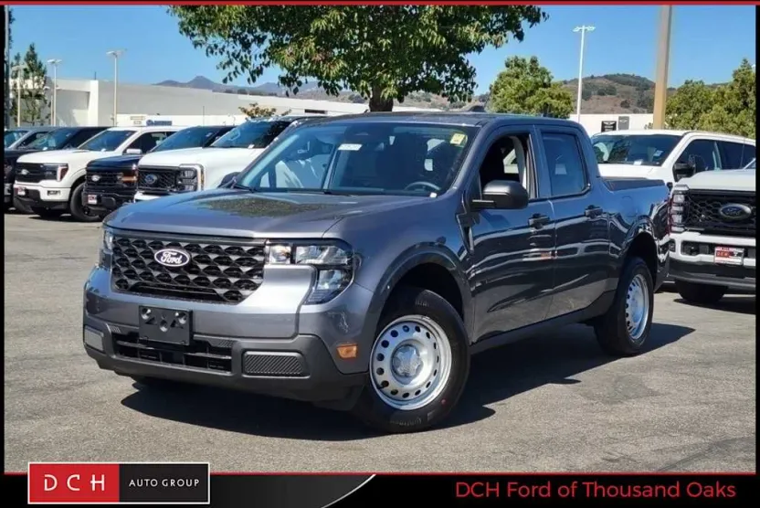 2025 Ford Maverick XL photo 1