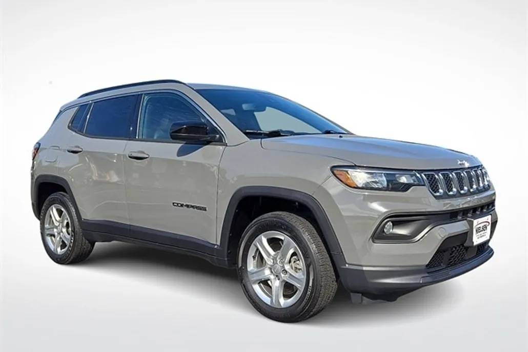 2023 Jeep Compass Latitude photo 1