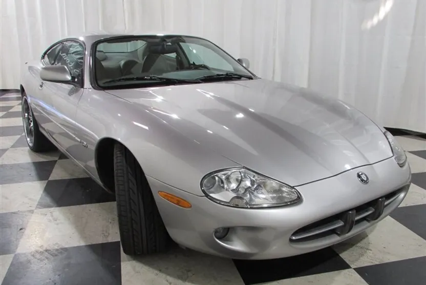 1999 Jaguar XK 8 photo 1