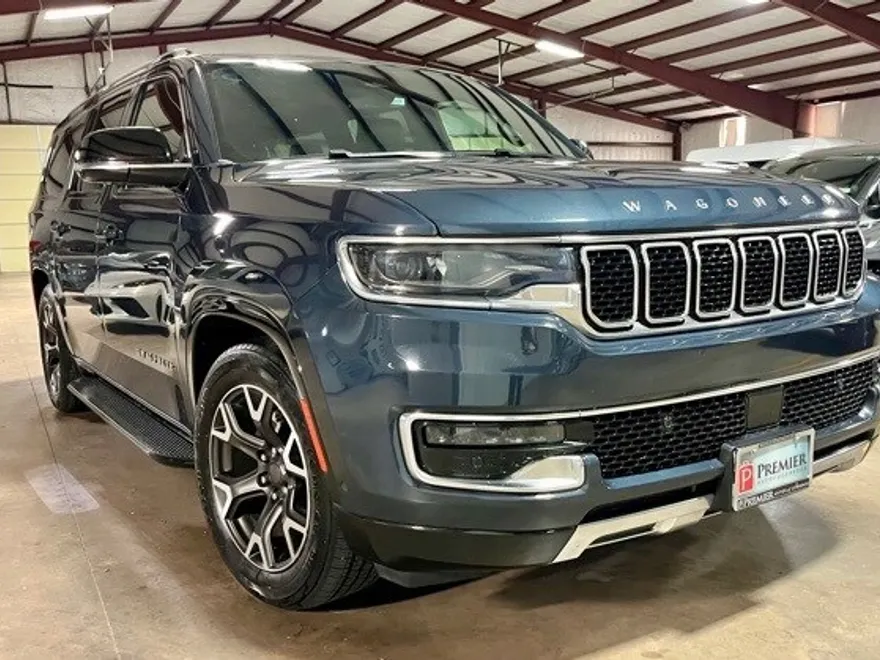 2024 Jeep Wagoneer L Series III photo 1