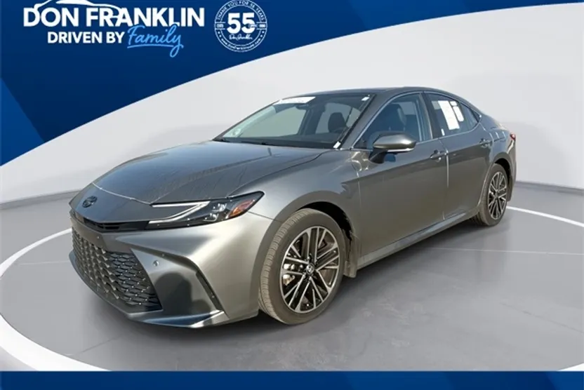 2025 Toyota Camry XLE photo 1