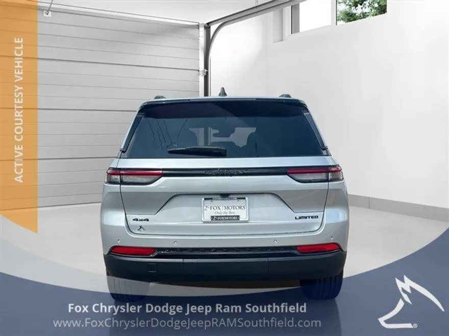 2025 Jeep Grand Cherokee Limited photo 1