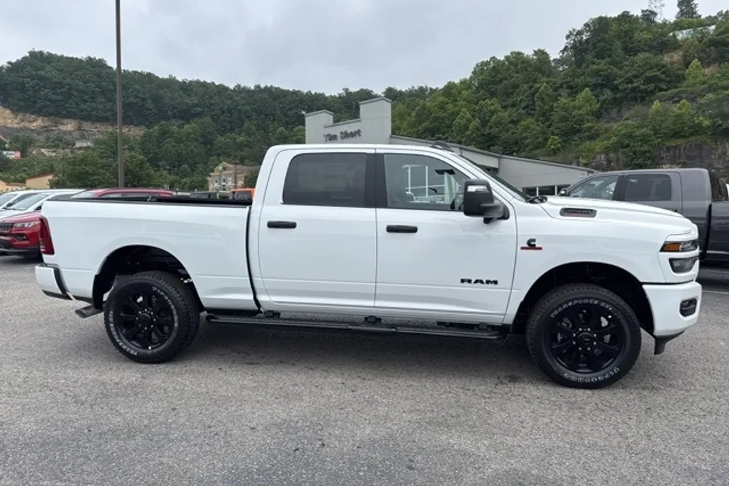 2025 Ram 2500 Big Horn photo 1