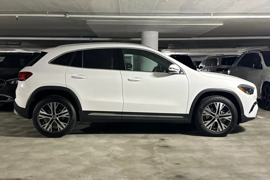 2026 Mercedes Benz GLA 250 photo 1