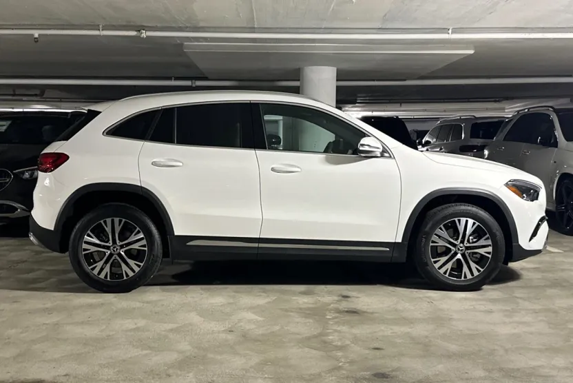 2026 Mercedes Benz GLA 250 photo 1