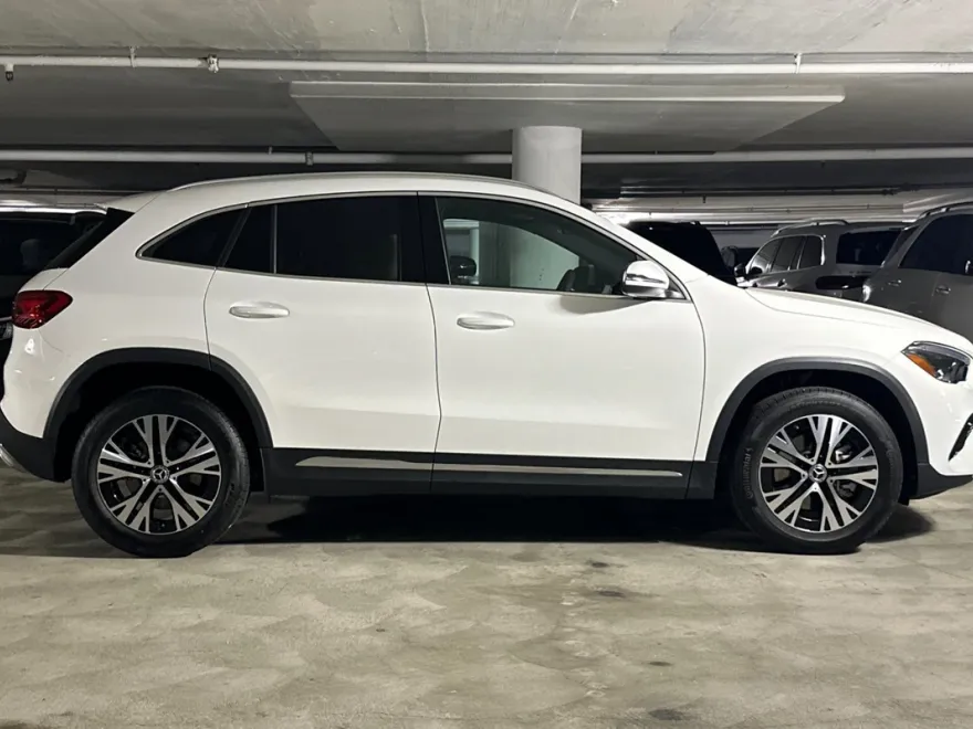 2026 Mercedes Benz GLA 250 photo 1