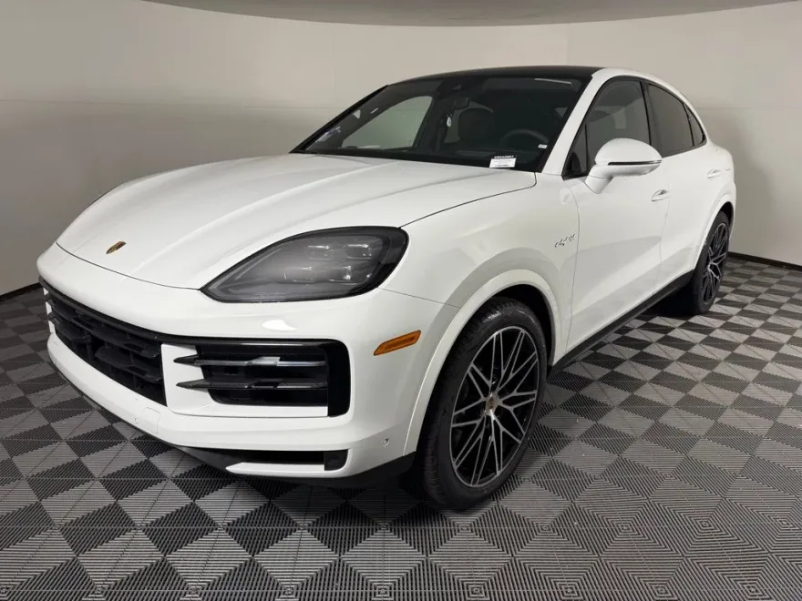 2025 Porsche Cayenne Hybrid Coupe photo 1
