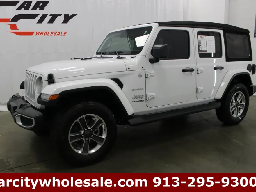 2022 Jeep Wrangler Unlimited Sahara photo 1
