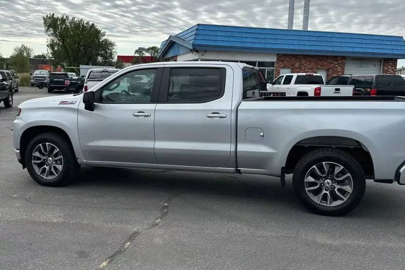 2019 Chevrolet Silverado 1500 RST photo 1