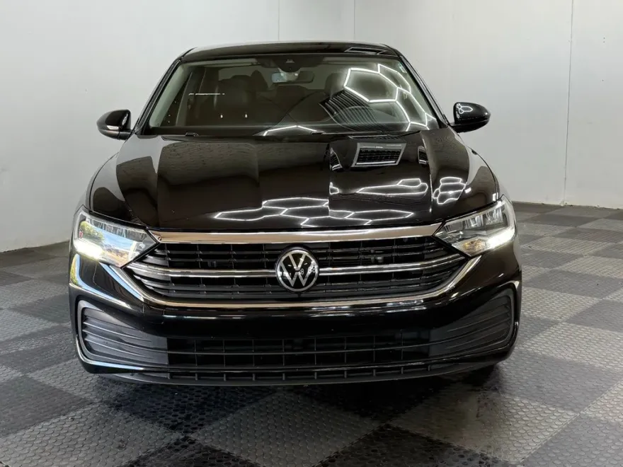 2022 Volkswagen Jetta 1.5T SE photo 1