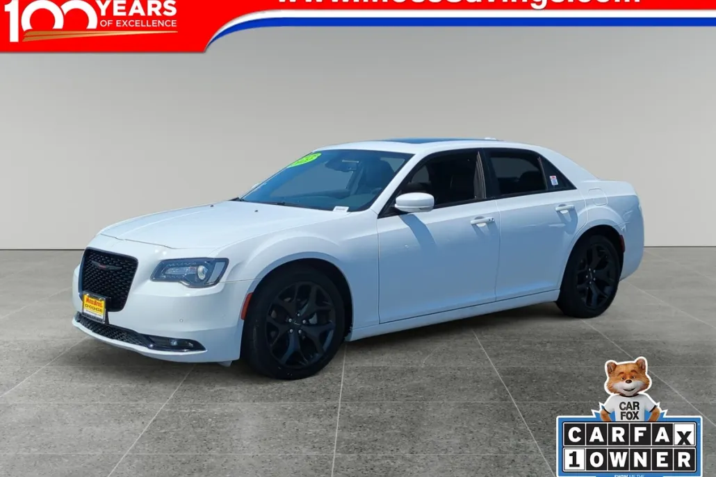 2022 Chrysler 300 S photo 1
