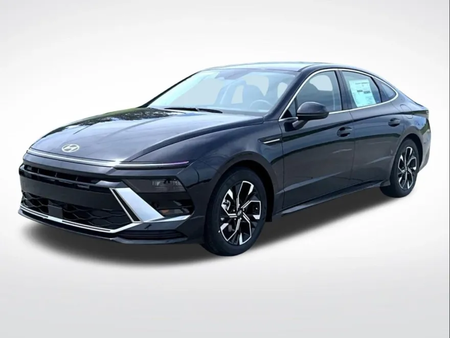 2025 Hyundai Sonata SEL photo 1