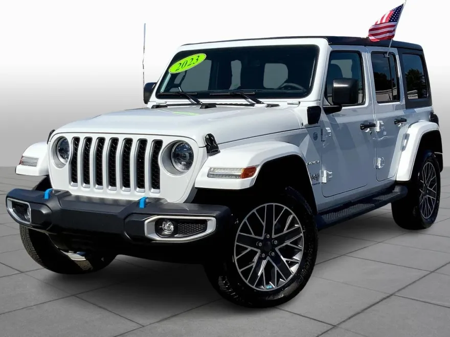 2023 Jeep Wrangler 4xe Sahara photo 1