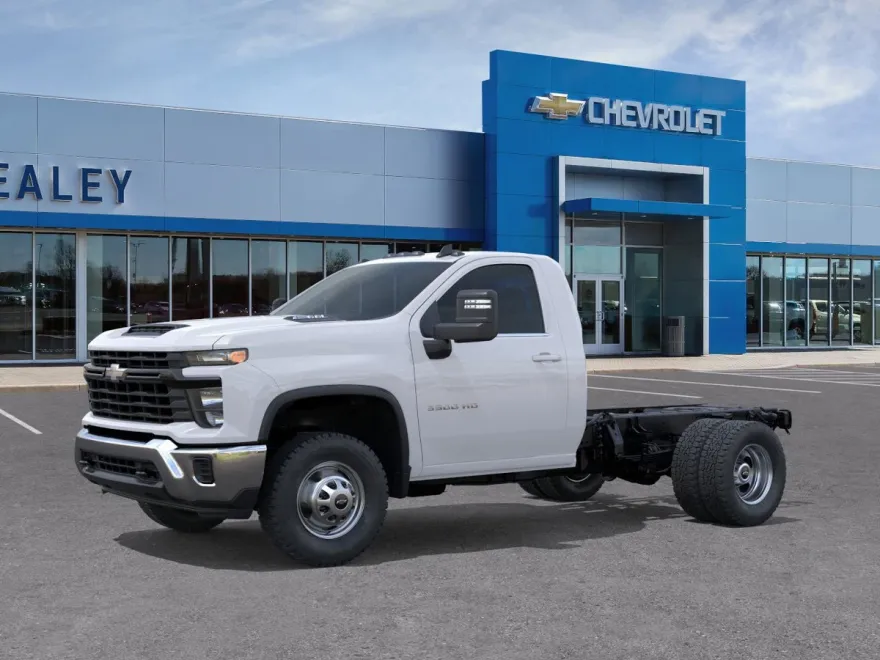 2025 Chevrolet Silverado 3500HD Work Truck photo 1