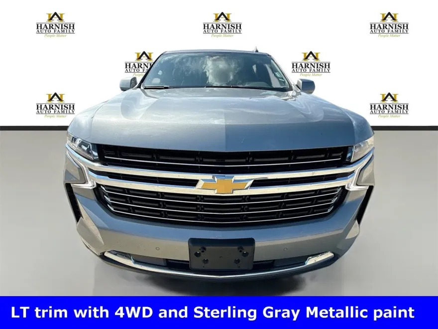 2023 Chevrolet Suburban LT photo 1
