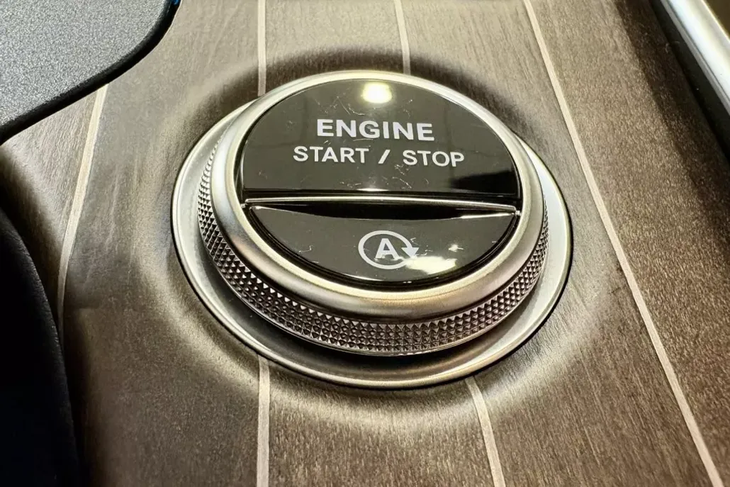 2025 Mercedes Benz E 350 photo 1