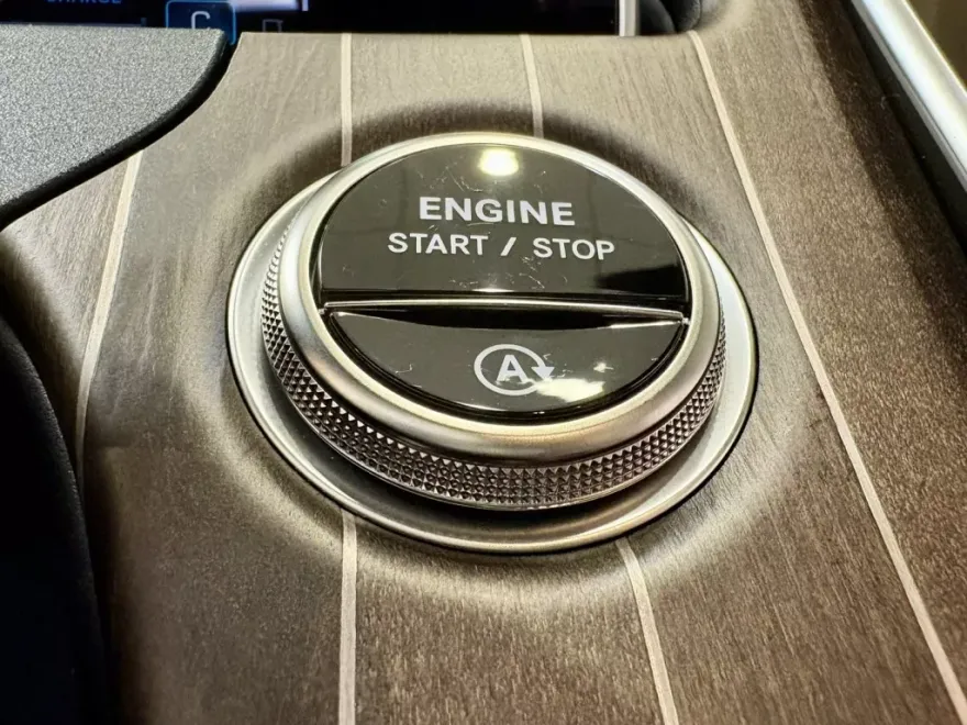 2025 Mercedes Benz E 350 photo 1