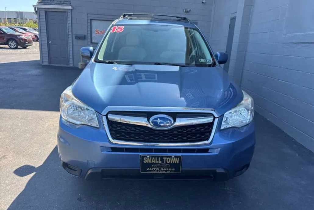 2015 Subaru Forester 2.5i Premium photo 1
