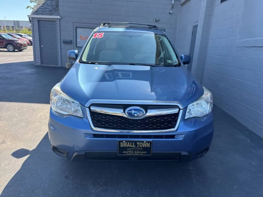 2015 Subaru Forester 2.5i Premium photo 1