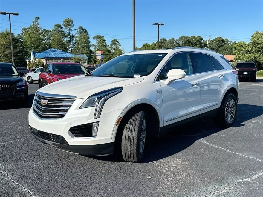 2017 Cadillac XT5 Luxury photo 1