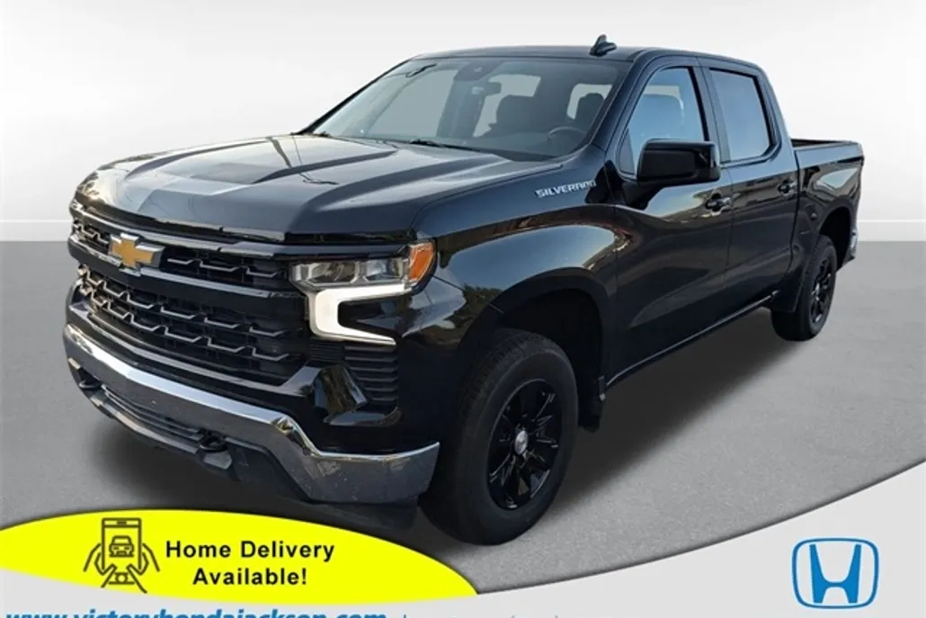 2025 Chevrolet Silverado 1500 LT photo 1