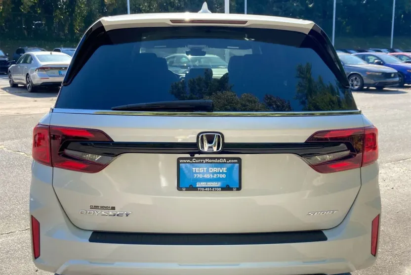 2026 Honda Odyssey photo 1