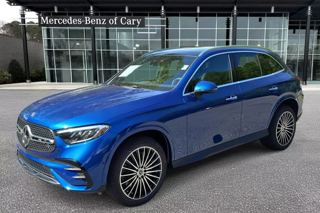 2025 Mercedes Benz GLC 300 4MATIC photo 1