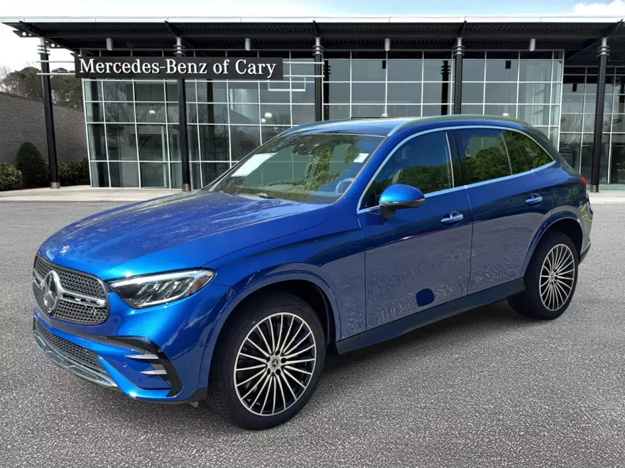 2025 Mercedes Benz GLC 300 4MATIC photo 1