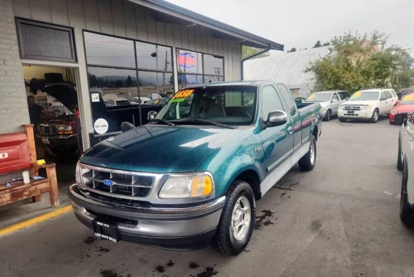 1997 Ford F-150 XLT photo 1