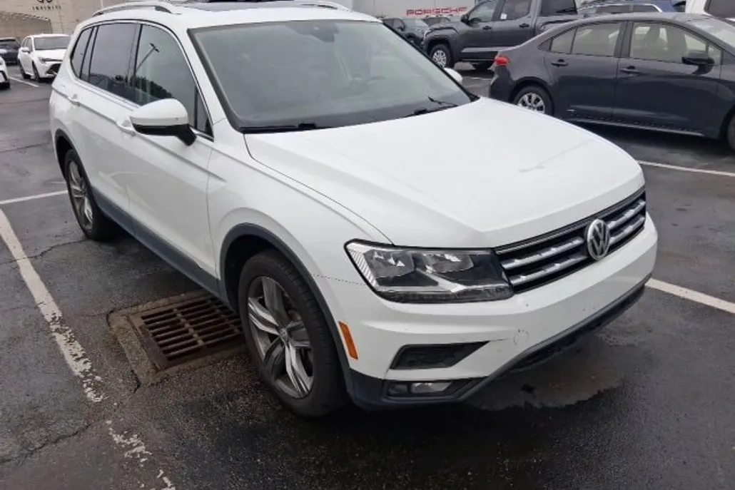 2020 Volkswagen Tiguan SEL photo 1