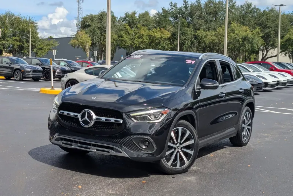 2021 Mercedes Benz GLA 250 4MATIC photo 1