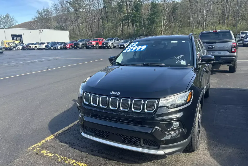2022 Jeep Compass Limited photo 1