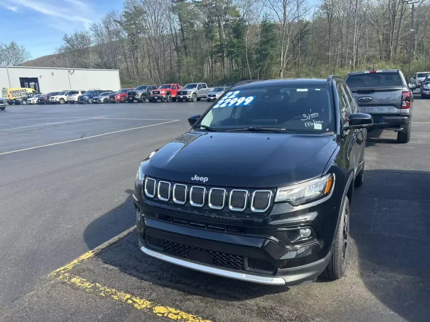 2022 Jeep Compass Limited photo 1