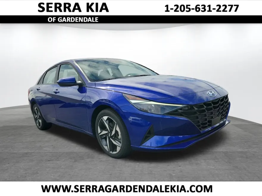 2023 Hyundai Elantra SEL photo 1