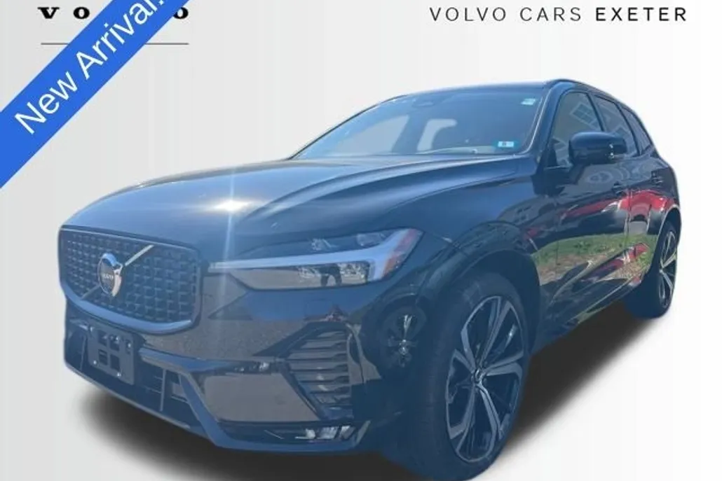 2025 Volvo XC60 B5 photo 1