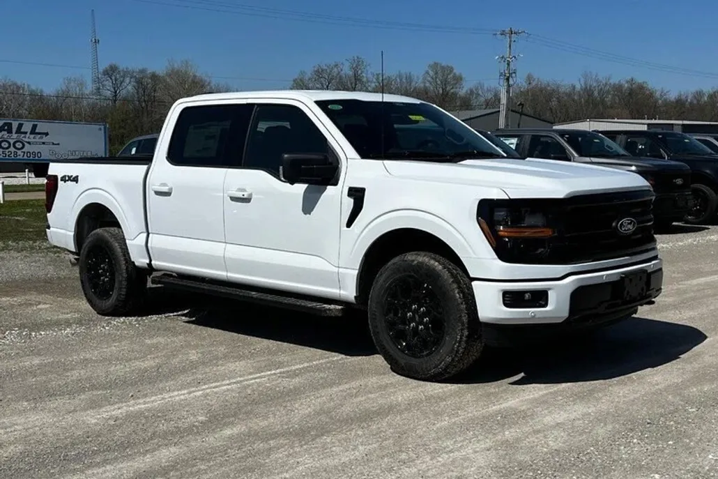 2025 Ford F-150 XLT photo 1