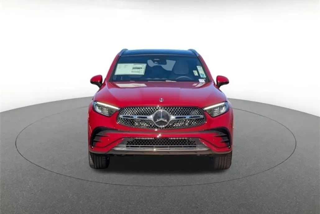 2026 Mercedes Benz GLC 300 4MATIC photo 1