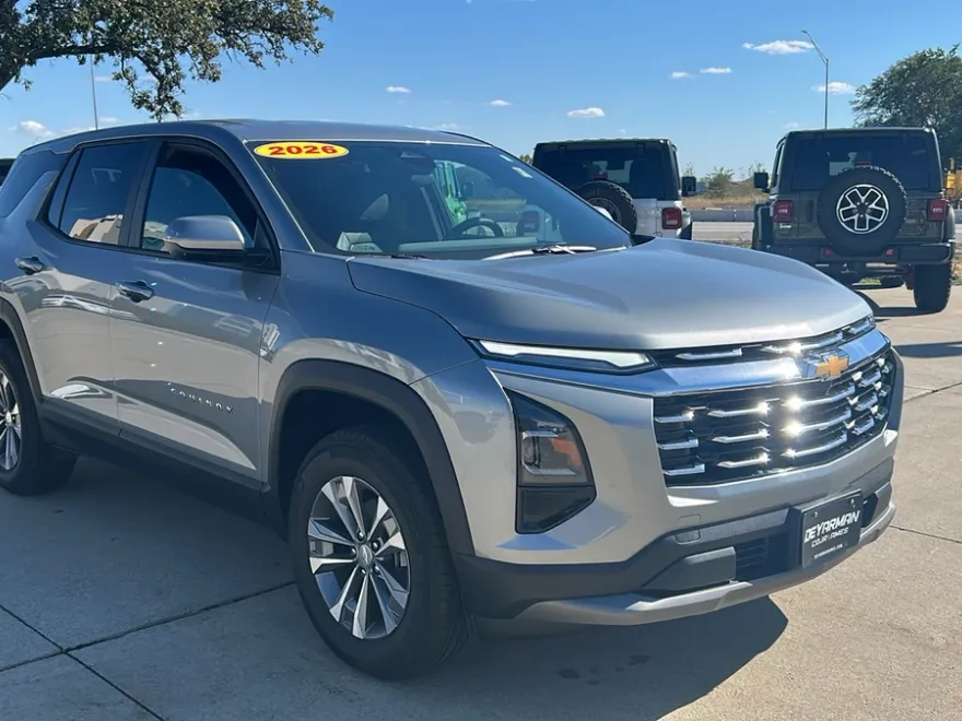 2026 Chevrolet Equinox LT photo 1