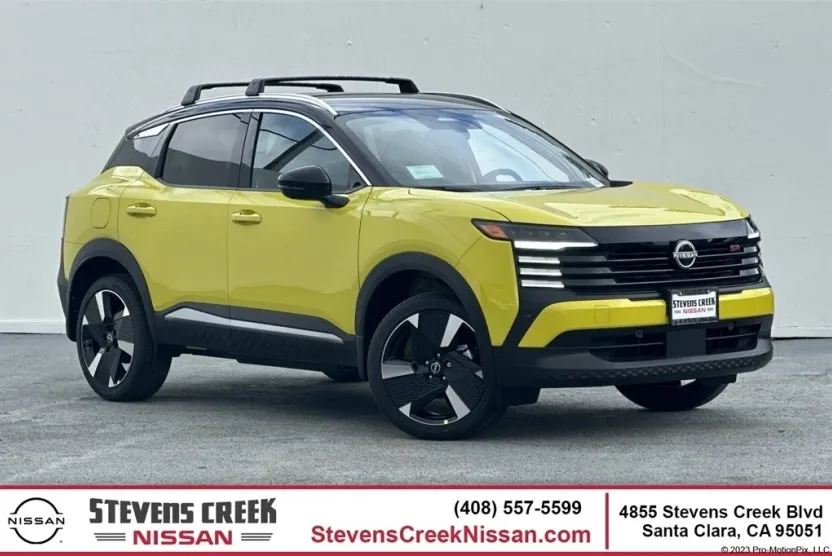 2025 Nissan Kicks SR photo 1