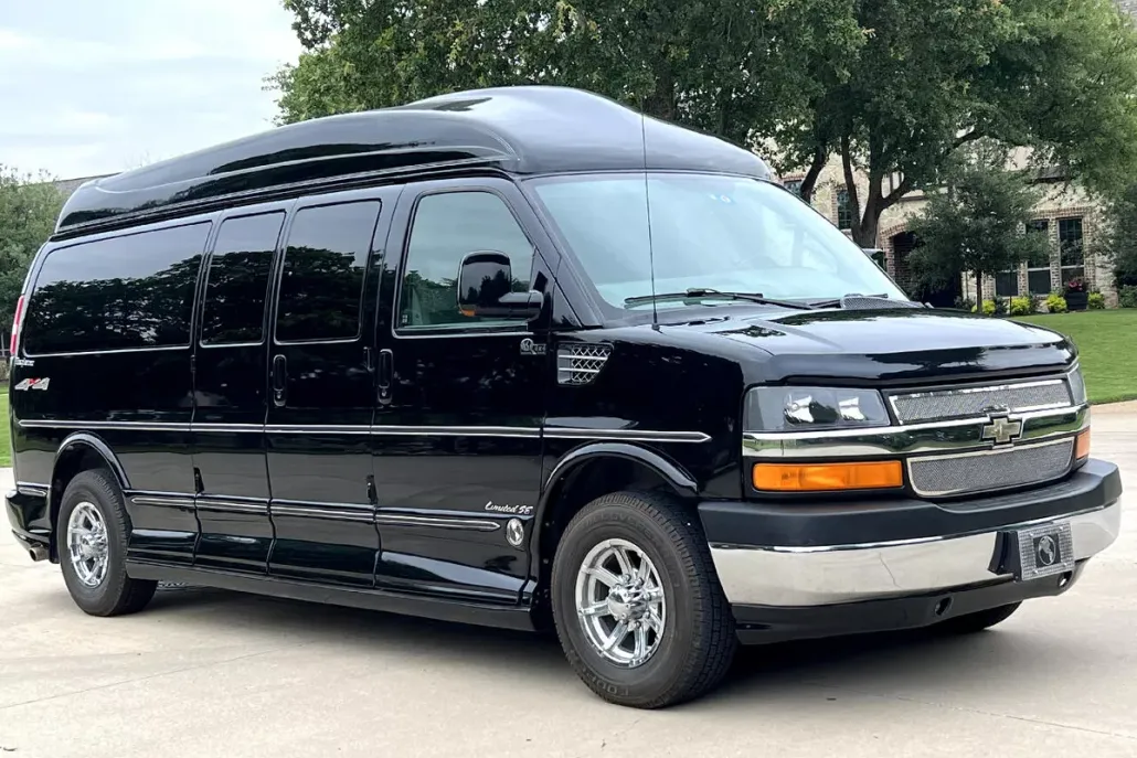 2008 Chevrolet Express Passenger photo 1
