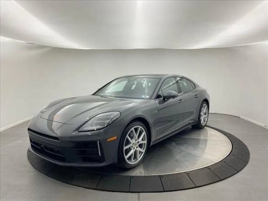 2025 Porsche Panamera 4 photo 1