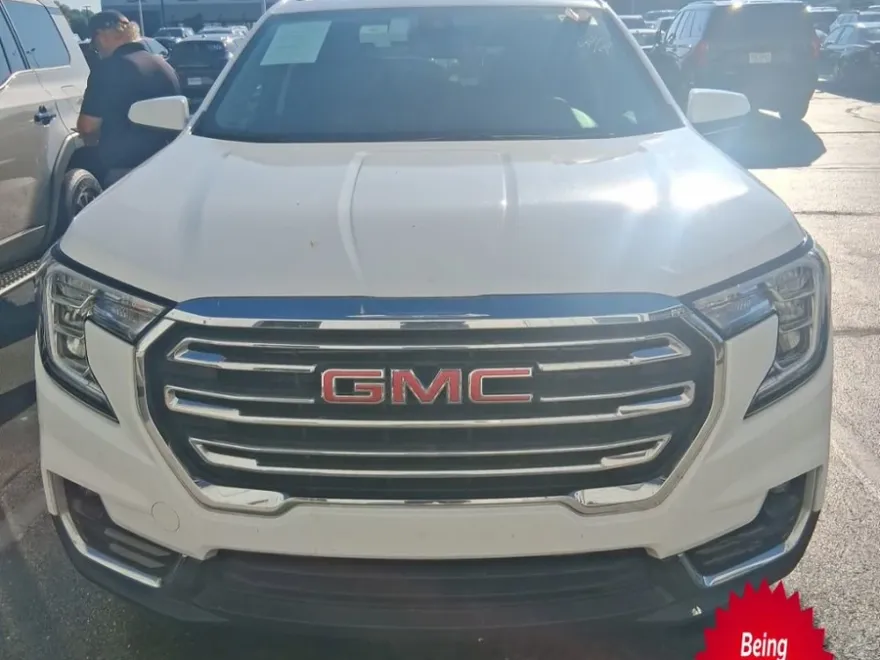 2024 Gmc Terrain SLT photo 1