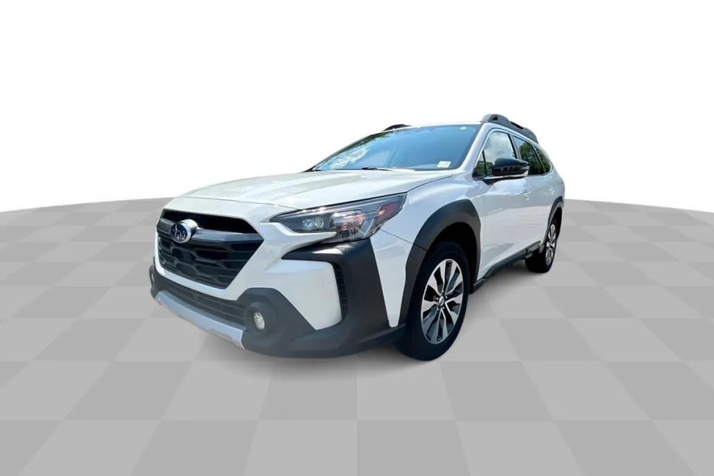 2023 Subaru Outback Limited XT photo 1