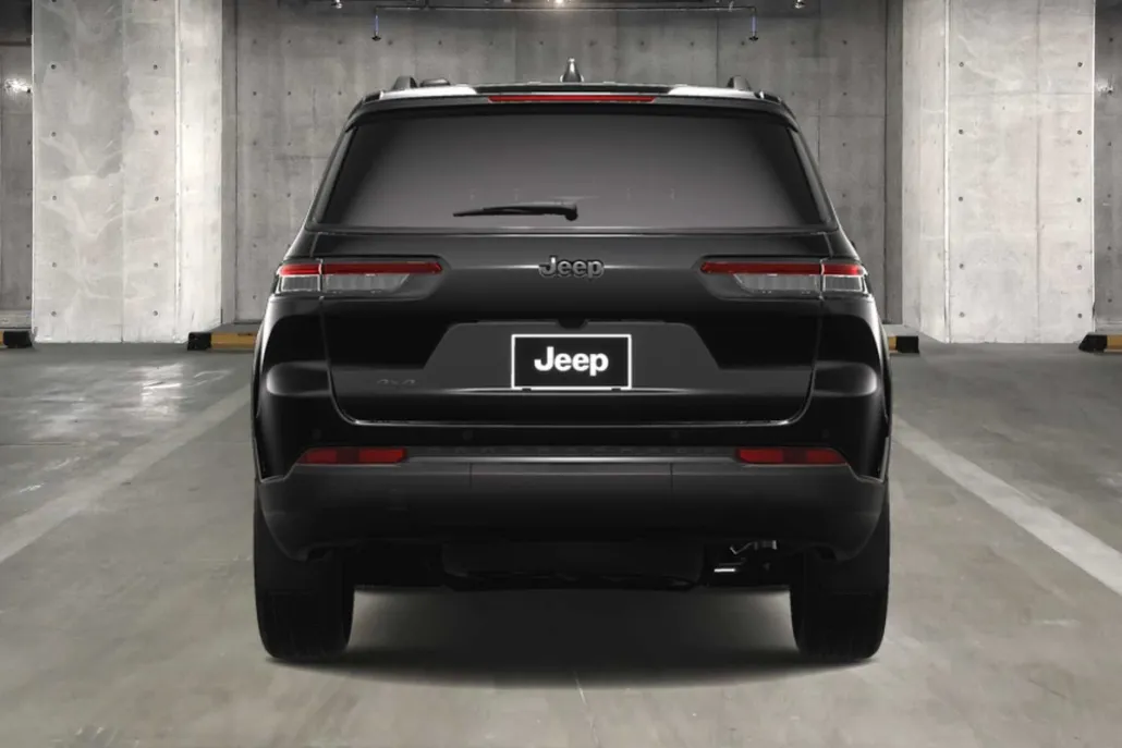 2025 Jeep Grand Cherokee Altitude photo 1